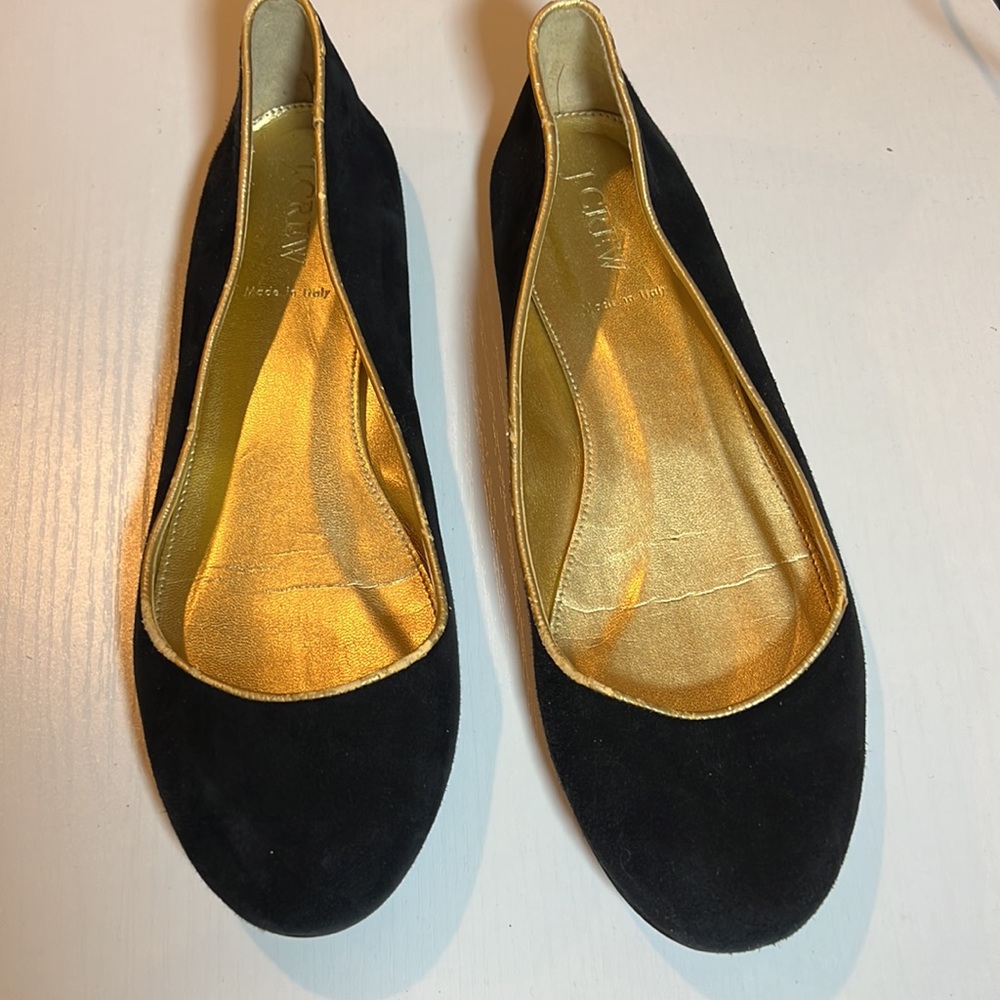 J.CREW Kelcey black Suede HOLIDAY ballet flats with gold piping. Size 9 leather